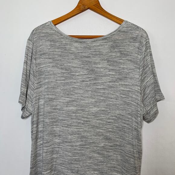 3/$20 NWOT Old Navy women's gray embroidered short sleeve slub knit t-shirt XL - Picture 5 of 9